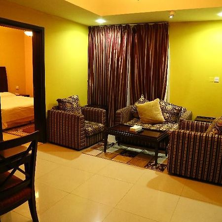 Golden Square Hotel Apartments Ντουμπάι Εξωτερικό φωτογραφία