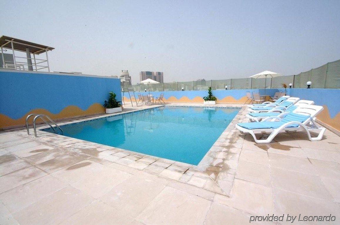 Golden Square Hotel Apartments Ντουμπάι Εξωτερικό φωτογραφία