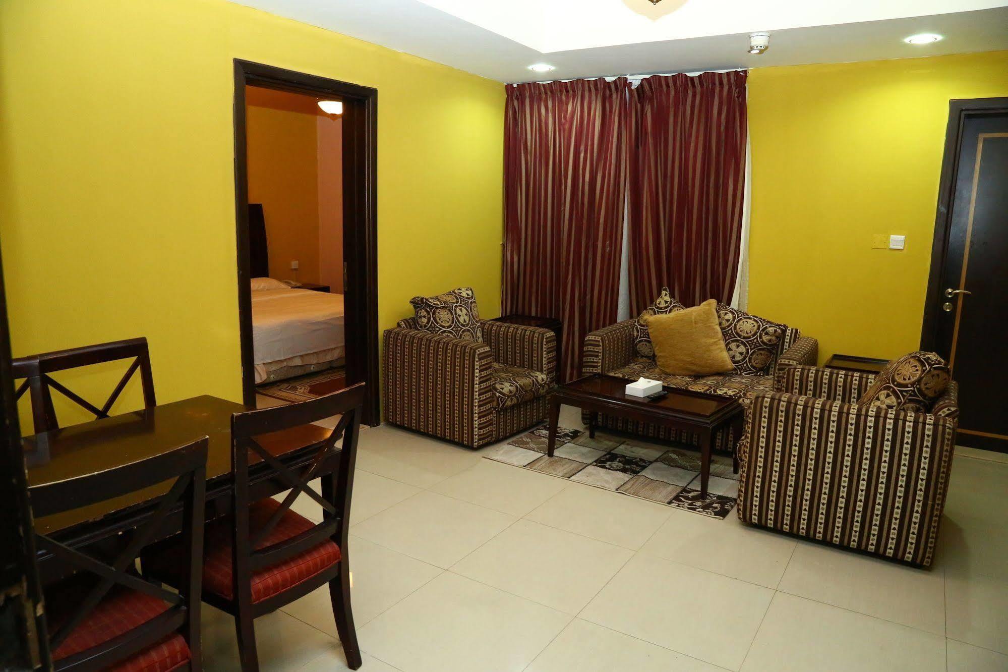 Golden Square Hotel Apartments Ντουμπάι Εξωτερικό φωτογραφία