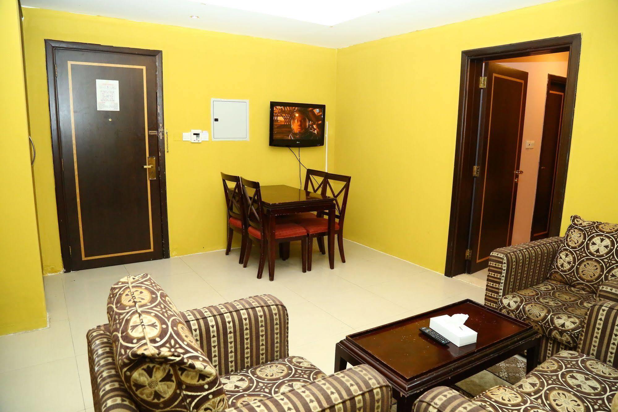 Golden Square Hotel Apartments Ντουμπάι Εξωτερικό φωτογραφία