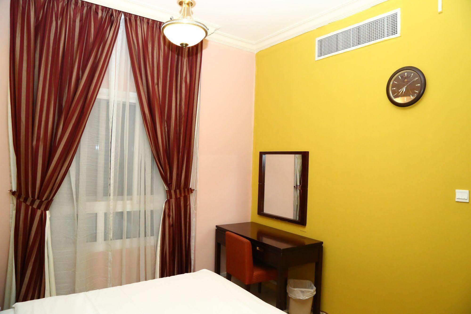 Golden Square Hotel Apartments Ντουμπάι Εξωτερικό φωτογραφία