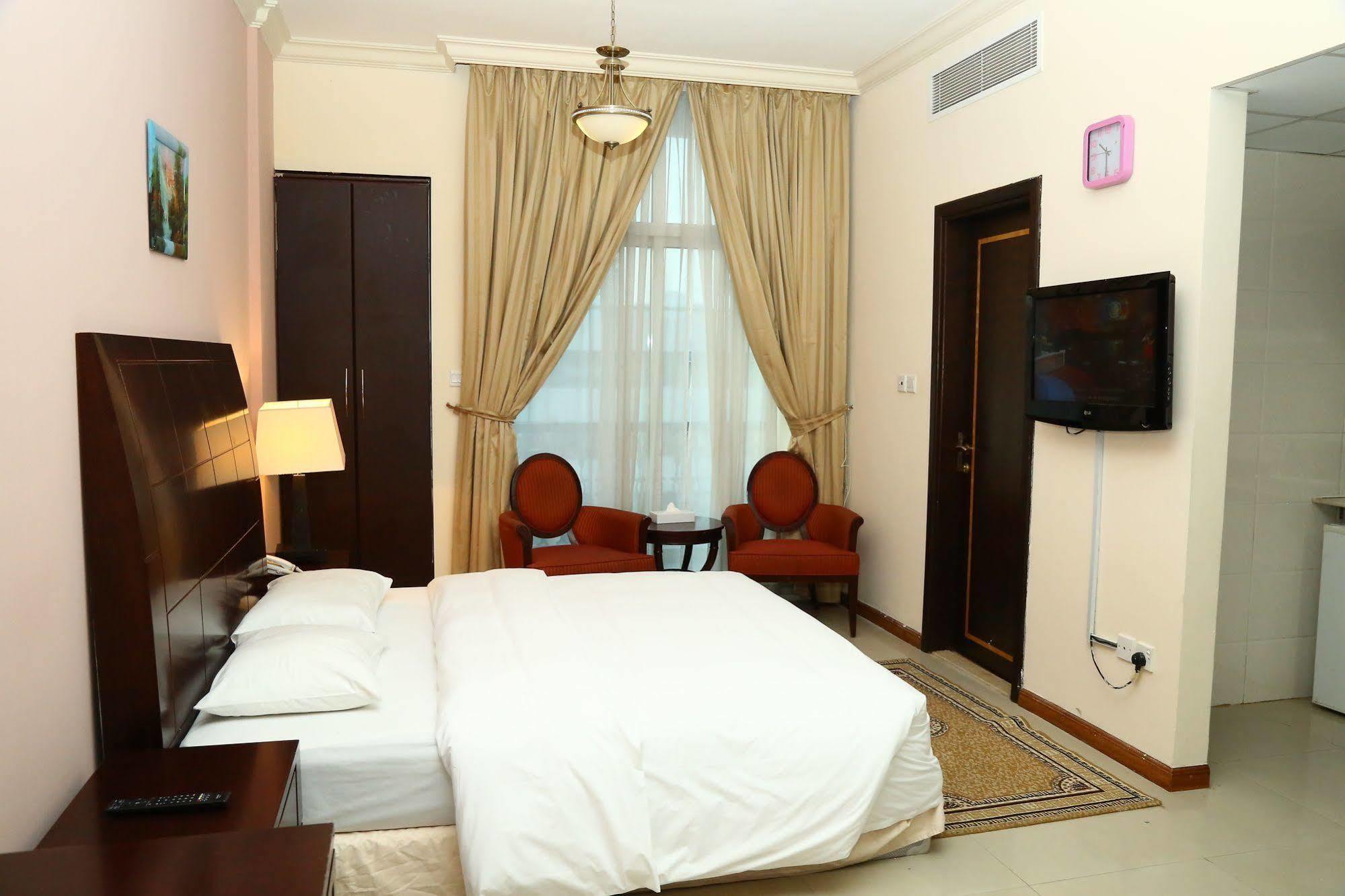Golden Square Hotel Apartments Ντουμπάι Εξωτερικό φωτογραφία
