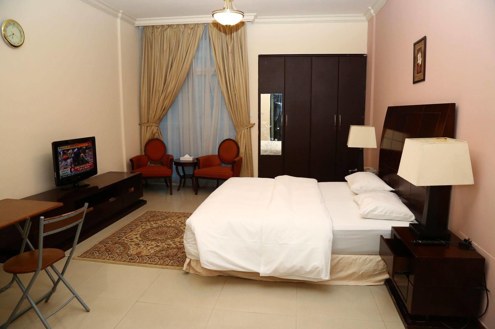 Golden Square Hotel Apartments Ντουμπάι Εξωτερικό φωτογραφία