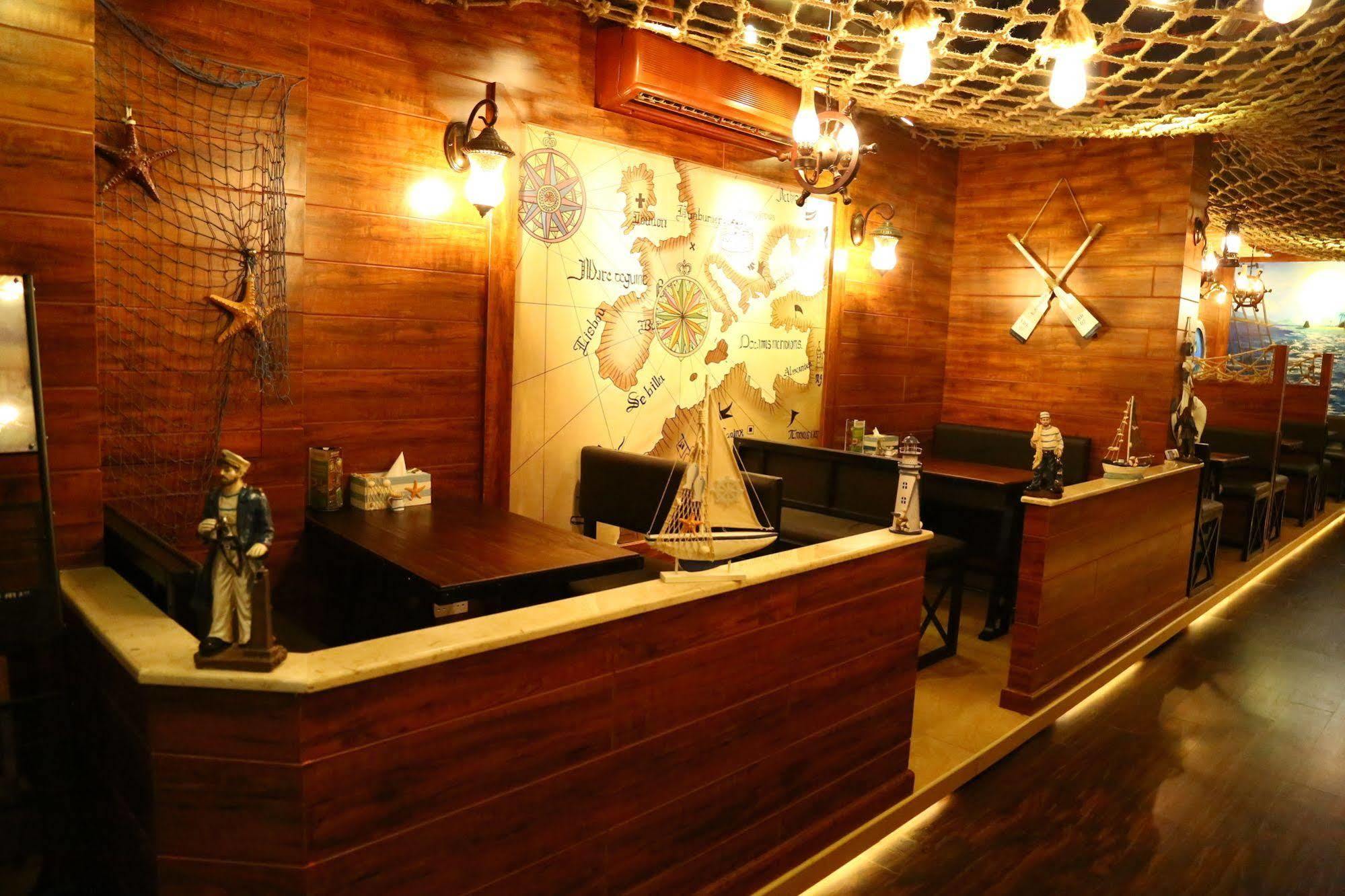 Golden Square Hotel Apartments Ντουμπάι Εξωτερικό φωτογραφία